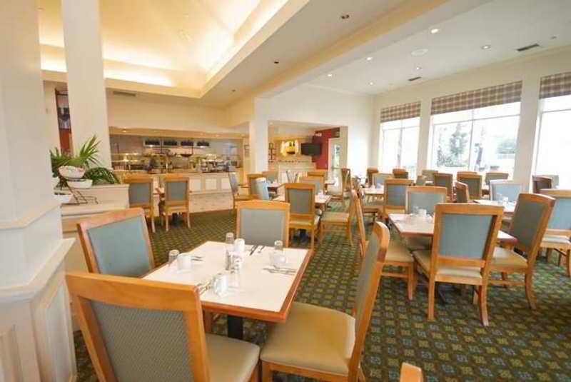 Hilton Garden Inn Roseville Restaurant bilde