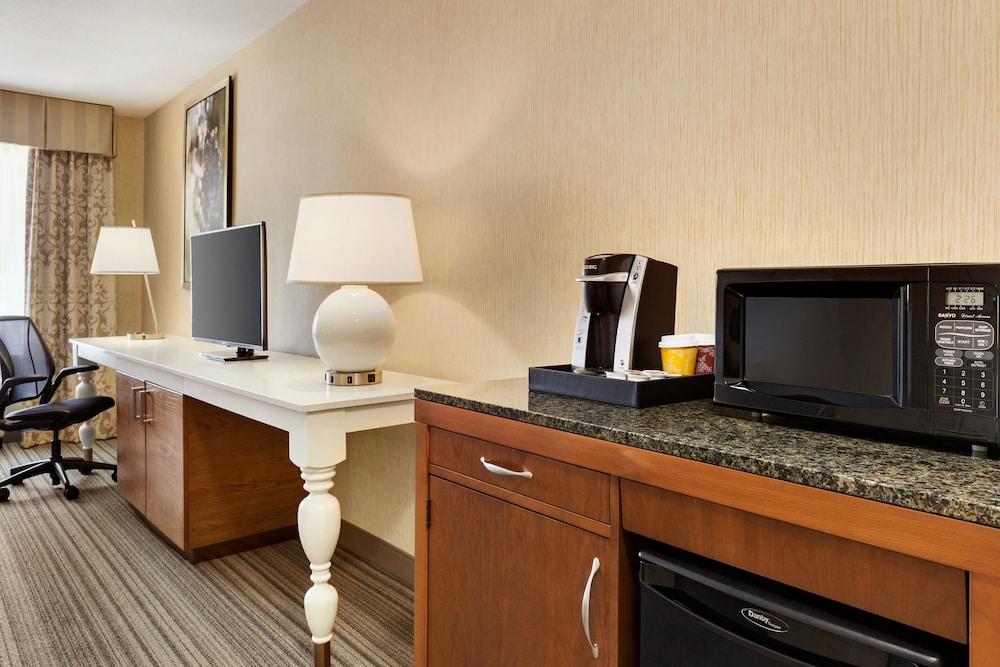 Hilton Garden Inn Roseville Eksteriør bilde