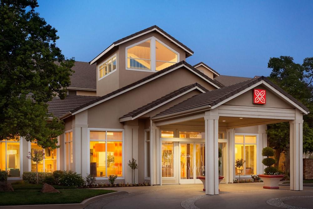 Hilton Garden Inn Roseville Eksteriør bilde